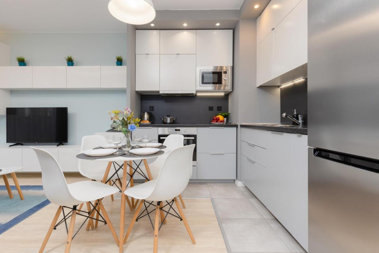 Warsaw Sokolowska One Bedroom Apartament By Noclegi Renters Kültér fotó